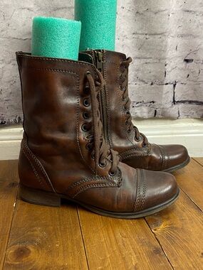 Steve Madden Womens size 6.5 Troopa brown leather lace up boots